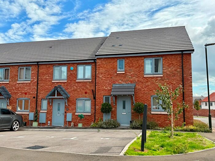 3 Bedroom End Of Terrace House For Sale In Arlingham Way, Newnham, GL14