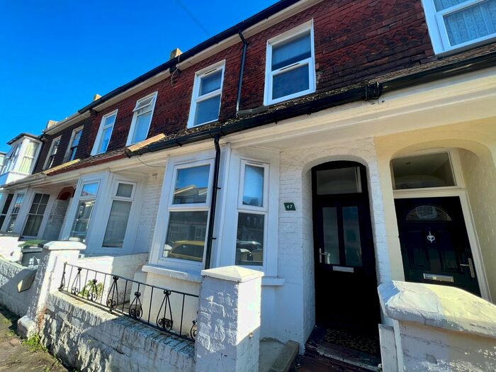 2 Bedroom Terraced House To Rent In Dursley Road, BN22