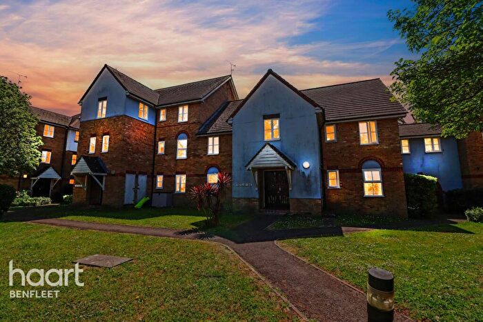2 Bedroom Block Of Apartments For Sale In London Road, Benfleet, SS7