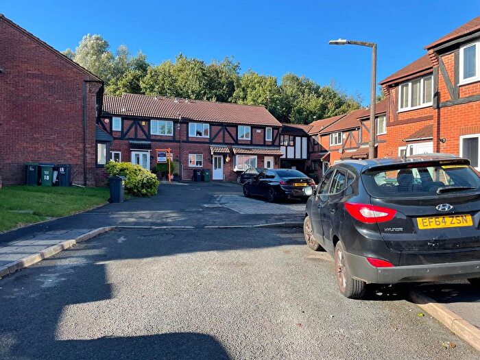 3 Bedroom End Of Terrace House To Rent In Harebell Close, Walsall, WS5