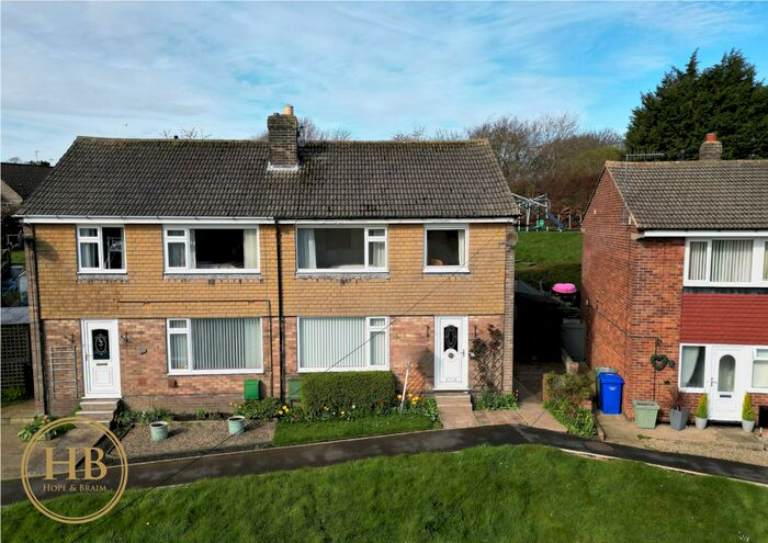 3 Bedroom Semi-Detached House For Sale In Hall Pasture, Sleights, YO22