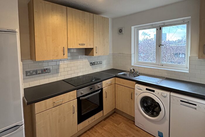 1 Bedroom Flat To Rent In Brassey Road, London, NW6