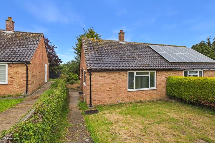 1 Bedroom Bungalow To Rent In Manor Close, Graveley, St. Neots, Cambridgeshire, PE19