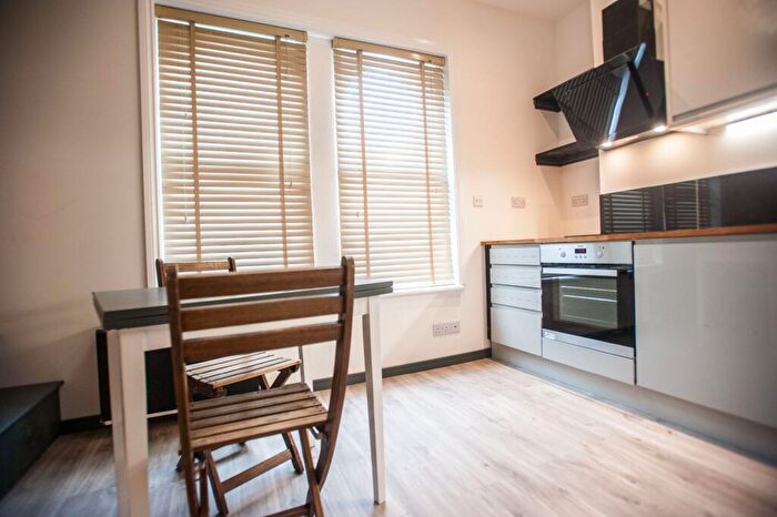 Studio To Rent In Egremont Place, Brighton, BN2