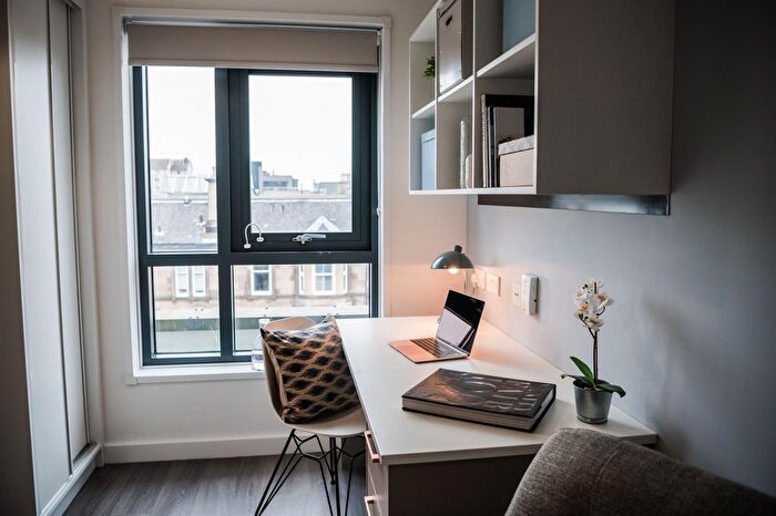 1 Bedroom Flat To Rent In Mcdonald Road, Edinburgh, EH7