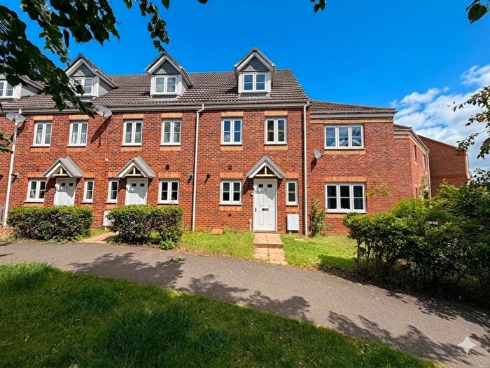 3 Bedroom Terraced House To Rent In Wisteria Way, Bermuda Park, CV10