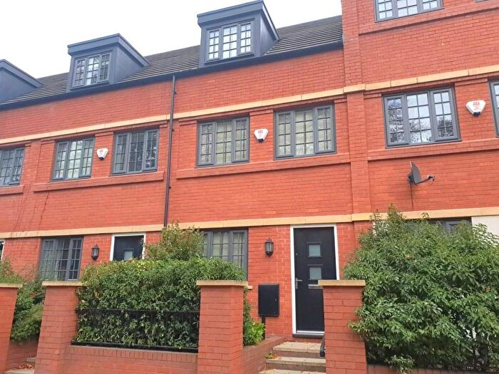 3 Bedroom Town House To Rent In Abbey Park Road, Off Abbey Lane, LE4