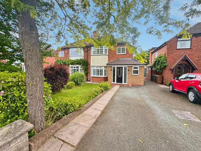 3 Bedroom Semi Detached House For Sale In Lindrosa Road, Sutton Coldfield, B74
