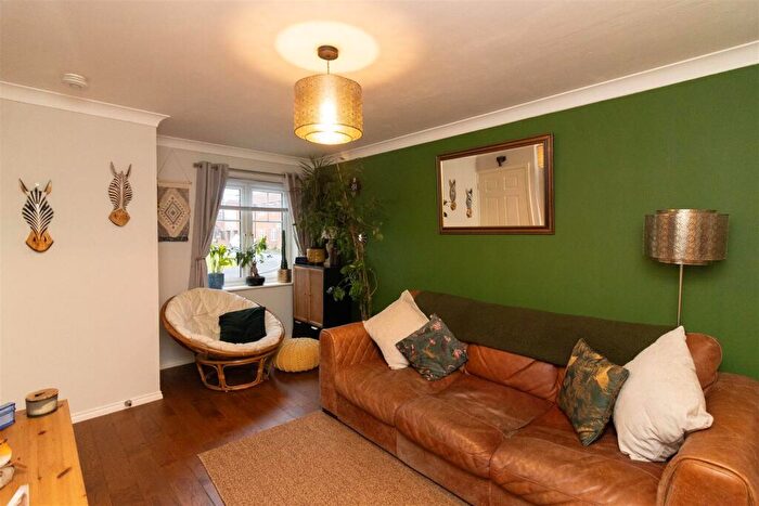 3 Bedroom Town House For Sale In Alnmouth Court, Blakelaw, Newcastle Upon Tyne, NE5
