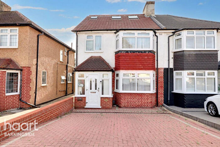 4 Bedroom Semi Detached House For Sale In The Glade, Clayhall, IG5