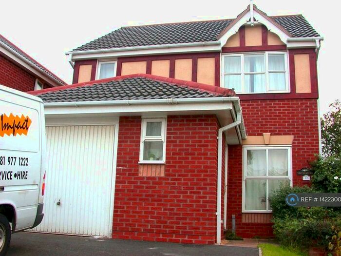 3 Bedroom Detached House To Rent In Vineyard Road, Birmingham, B31