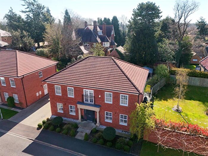 5 Bedroom Detached House To Rent In Glaisdale Court, Darlington, DL3