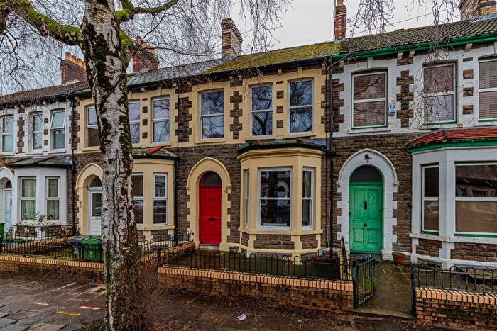 3 Bedroom House For Sale In Rawden Place, Riverside, Cardiff, CF11