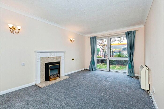 1 Bedroom Retirement Property For Sale In The Meads, Windsor, SL4