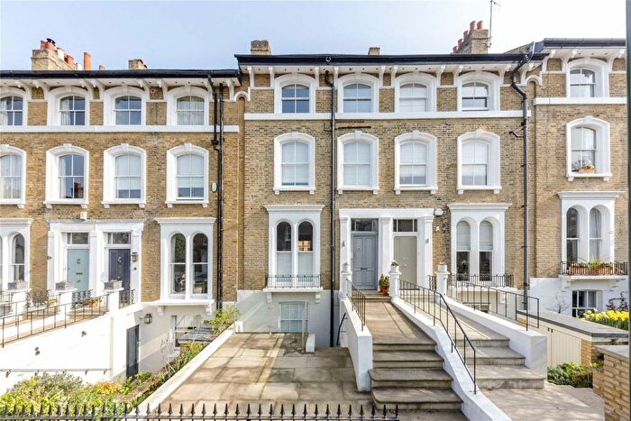 2 Bedroom Flat To Rent In Cambrian Road, Richmond, TW10