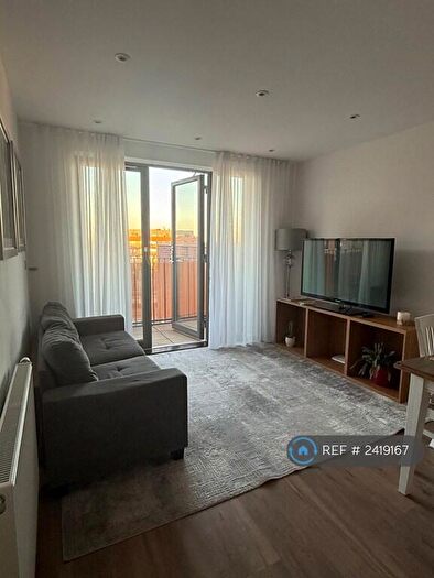 2 Bedroom Flat To Rent In Edwin Street, London, E16