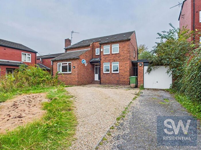 3 Bedroom Detached House To Rent In St. Peters Court, Hunslet, Leeds, LS11