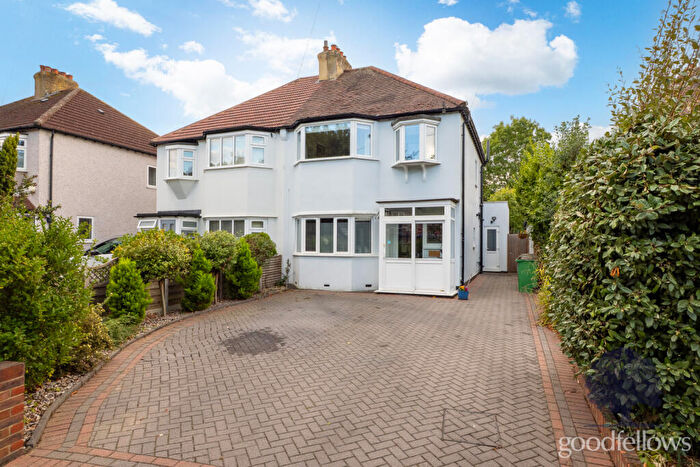 3 Bedroom Semi-Detached House To Rent In Sutton Common Road, Sutton, SM3