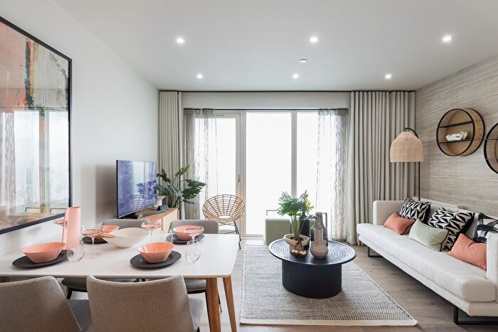 1 Bedroom Flat For Sale In Mary Neuner Road, London, N8