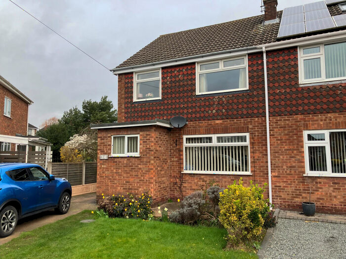 3 Bedroom Semi-Detached House To Rent In Goodmanham Way, Cottingham, HU16