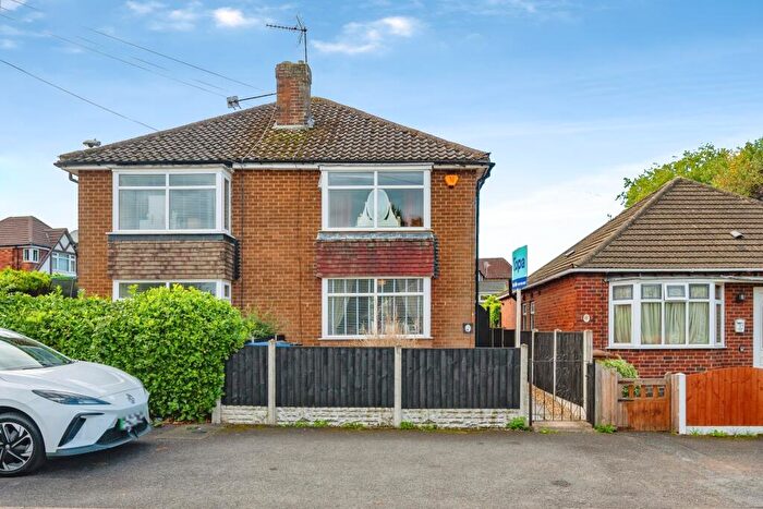 3 Bedroom Semi Detached House For Sale In Valley Road, Derby, DE21