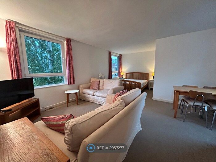 Studio To Rent In Wincott Street, London, SE11