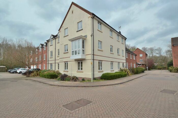 1 Bedroom Flat To Rent In Crestwood View, Eastleigh, SO50