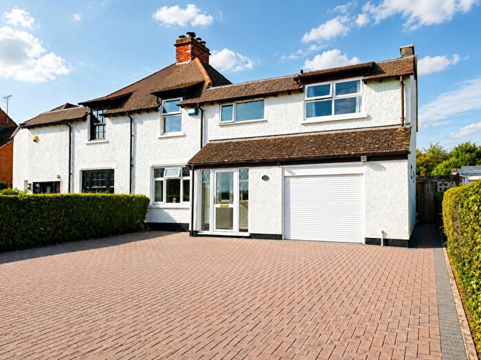 5 Bedroom Semi Detached House For Sale In The Wheatridge East, Upton St. Leonards, Gloucester, GL4
