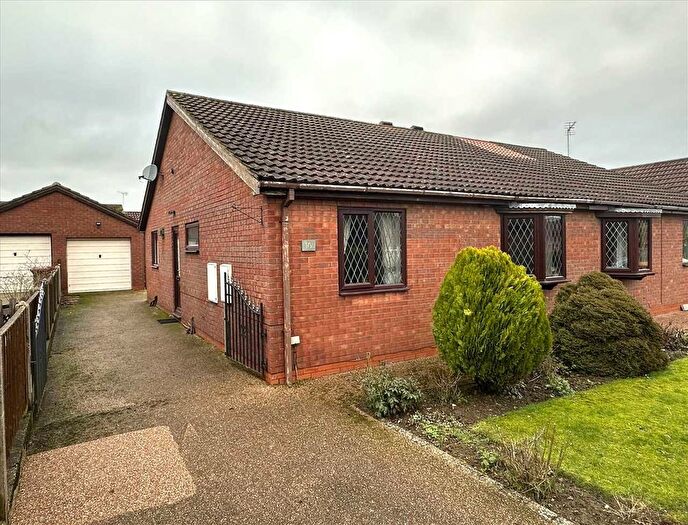 2 Bedroom Bungalow For Sale In Russell Walk, Scunthorpe, DN17