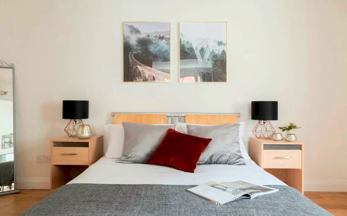 1 Bedroom Apartment To Rent In Norman Street, London, EC1V