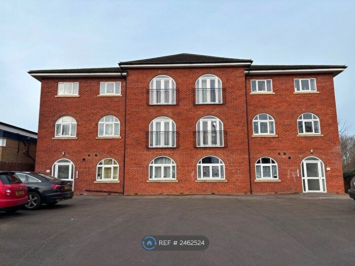 2 Bedroom Flat To Rent In Booth Rise, Northampton, NN3