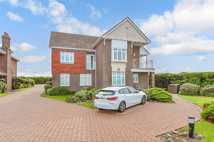 2 Bedroom Flat For Sale In Sea Road, Westgate-On-Sea, Kent, CT8