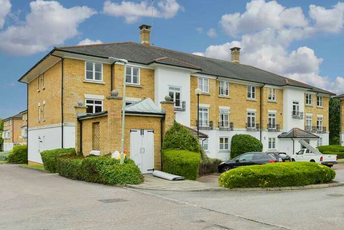 1 Bedroom Flat To Rent In Kingswood Drive, Belmont, SM2