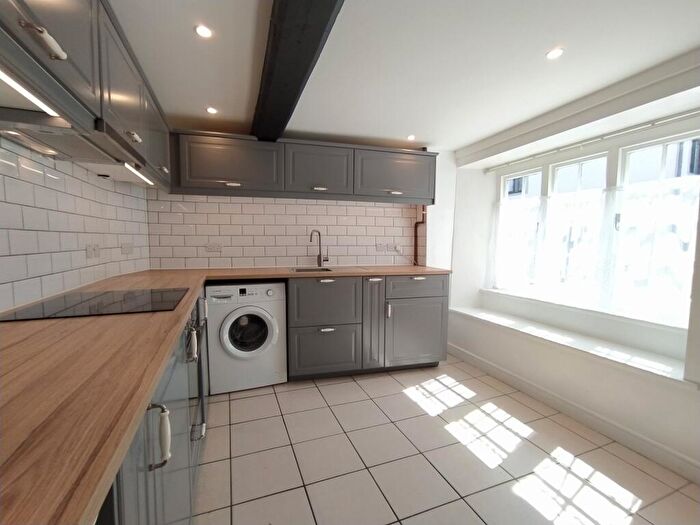 3 Bedroom House To Rent In Naishs Street, Frome, BA11