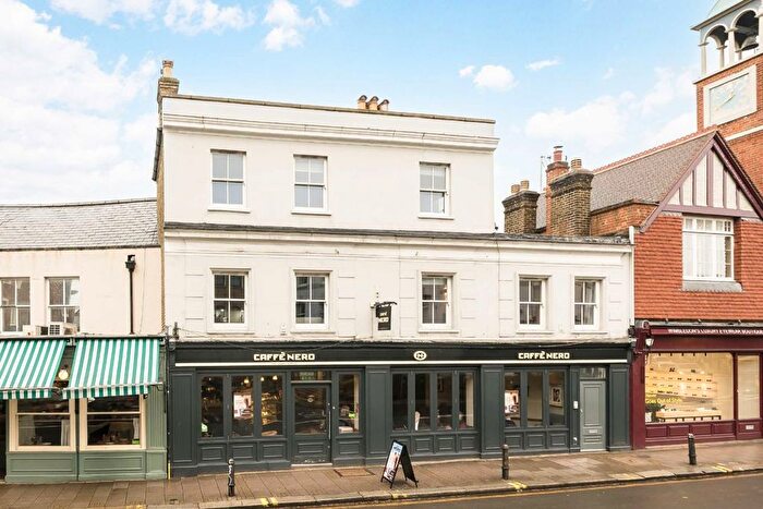 2 Bedroom Flat To Rent In High Street Wimbledon, London, SW19