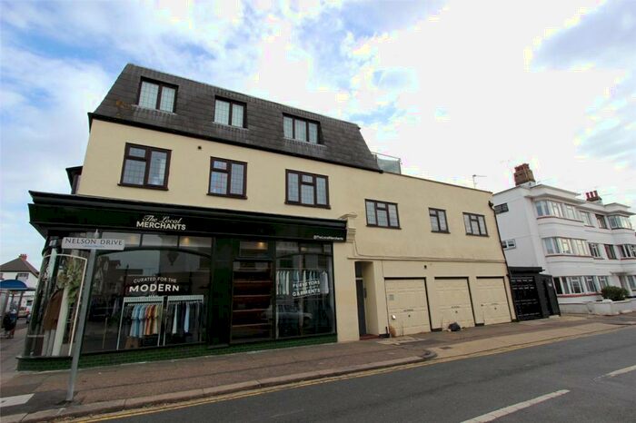 2 Bedroom Apartment To Rent In Leigh Road, Leigh-on-Sea, Essex, SS9