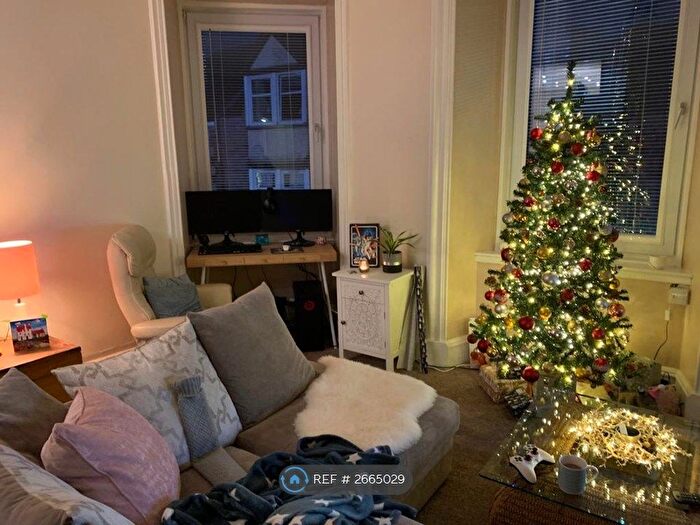 2 Bedroom Flat To Rent In East High Street, Crieff, PH7