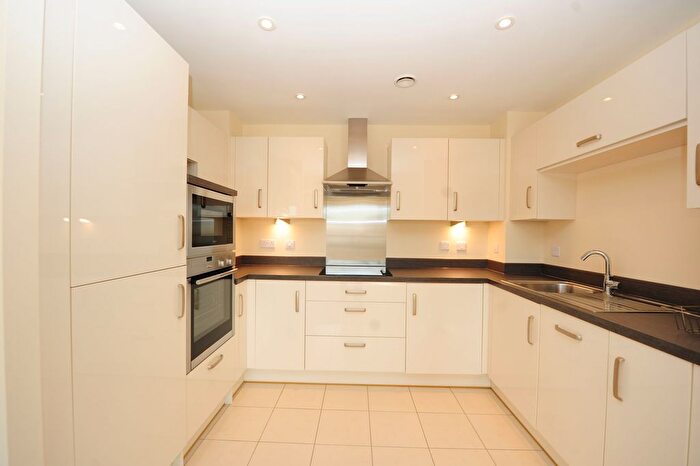 1 Bedroom Flat For Sale In Josiah Drive, Ickenham, UB10
