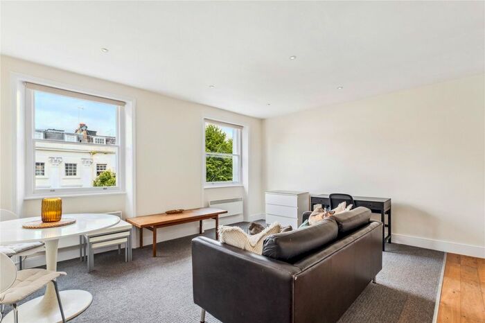 1 Bedroom Flat To Rent In Chepstow Road, London, W2