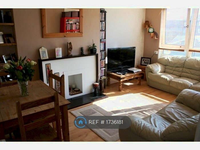 2 Bedroom Maisonette To Rent In Longnor Road, London, E1