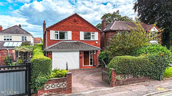 4 Bedroom Detached House For Sale In Wigginton Road, Tamworth, Staffordshire, B79