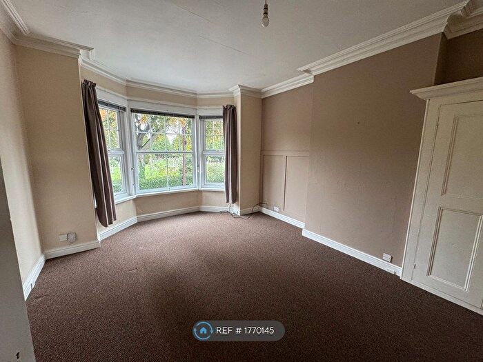 2 Bedroom Flat To Rent In Lower Hillmorton Rd, Rugby, CV21