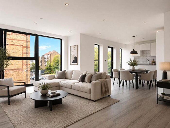2 Bedroom Flat For Sale In Millers Hill, Ramsgate, Kent, CT11