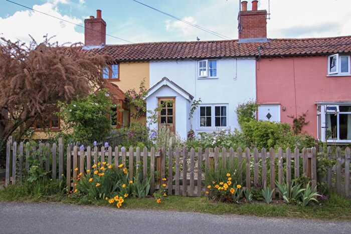 3 Bedroom Cottage For Sale In Benhall Green, Benhall, Saxmundham, IP17