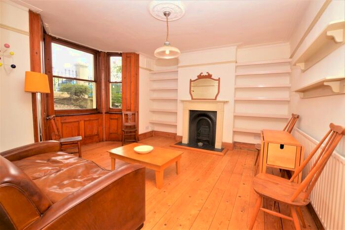 1 Bedroom Flat To Rent In Chadwick Road Peckham, SE15