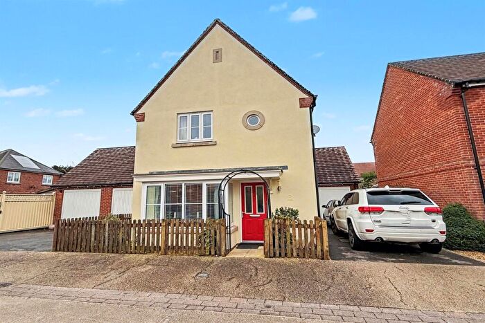 3 Bedroom Detached House For Sale In Blandford, DT11