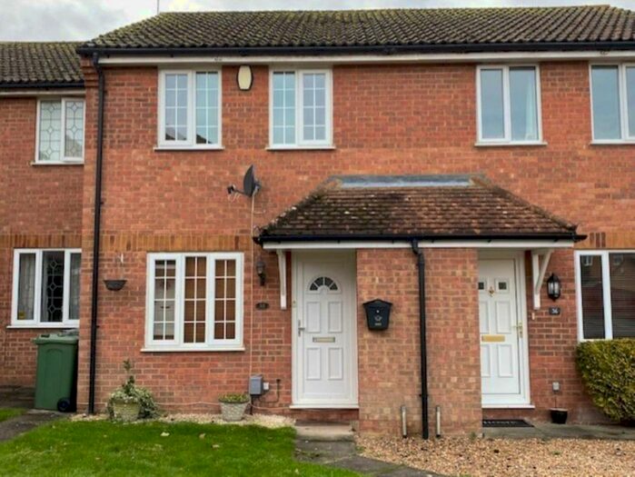 2 Bedroom Terraced House To Rent In St Albans Close, Flitwick MK45