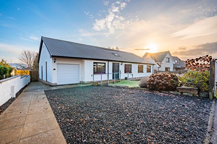 4 Bedroom Detached House To Rent In Buchan Drive, Perth, Perthshire, PH1