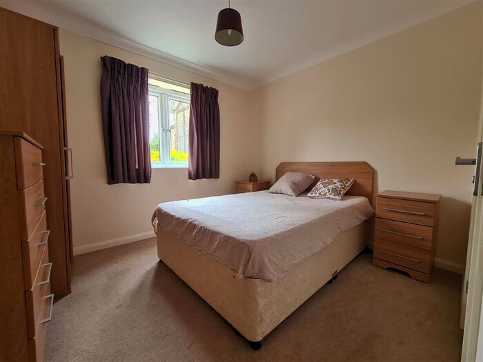 2 Bedroom Flat To Rent In Flat, Abbeyfields, Peterborough, PE2