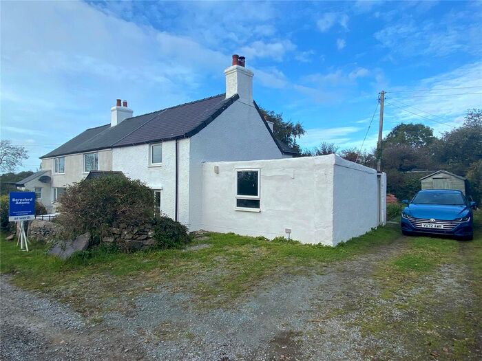 4 Bedroom Semi-Detached House For Sale In Rhoscefnhir, Pentraeth, Anglesey, Sir Ynys Mon, LL75